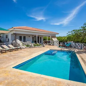 Mees Mansion Villa